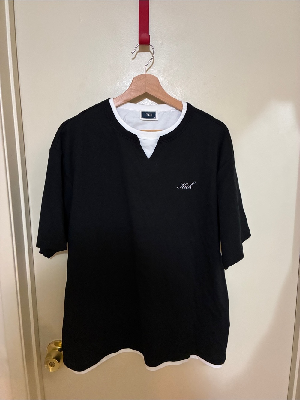 Kith Black Short-Sleeve tshirt - Picture 1 of 4